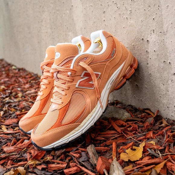 New Balance Other - NEW BALANCE 2002R CASUAL SHOES  Men Shoes Casual（Knicks orange）